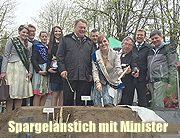 Spargelanstich auf dem Münchner Viktualienmarkt am 16.04.2015 - ab 10 Uhr (©Foto. Martin Schmitz)